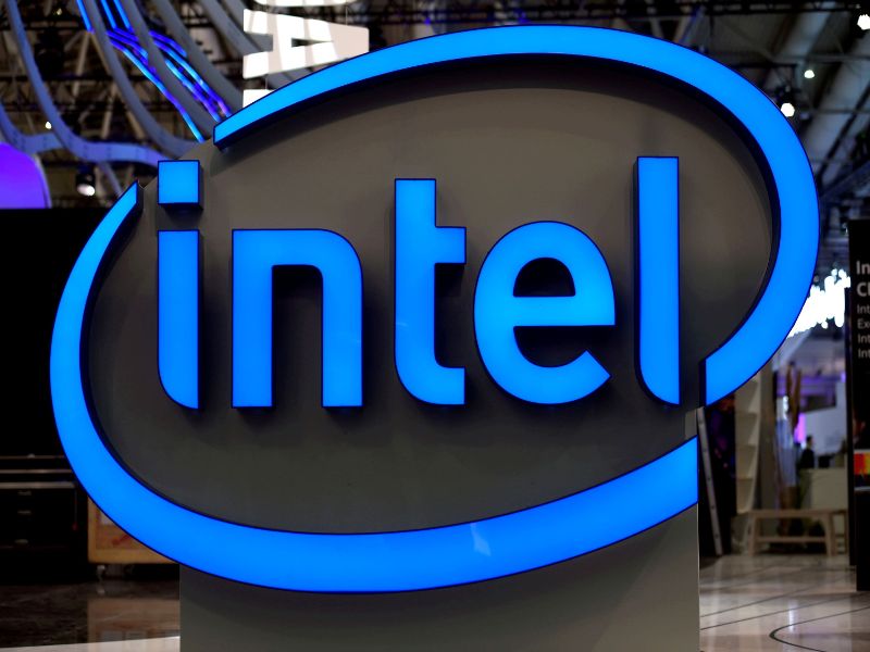 Giám đốc điều hành Intel cắt giảm 25% lương trên toàn công ty
